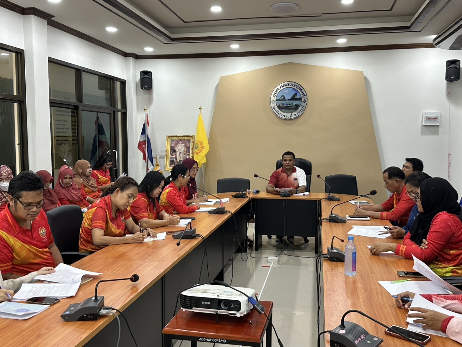 ร่วมประชุมเตรียมความพร้อมการเลือกตั้งสมาชิกสภาองค์การบริหารส่วนตำบลคลองประสงค์ เขตเลือกตั้งที่ 4 บ้านบางขนุน หมู่ที่ 4 ตำบลคลองประสงค์ อำเภอเมือง จังหวัดกระบี่