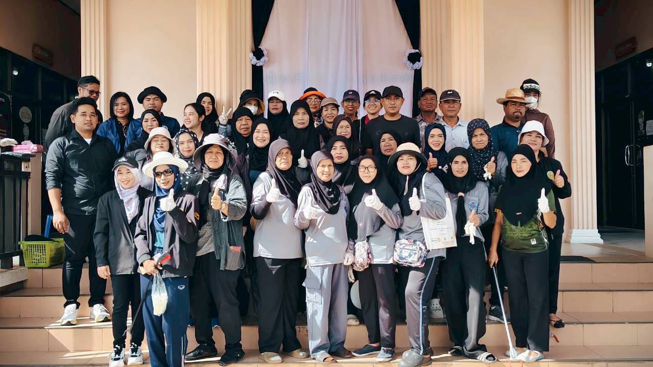 ร่วมกิจกรรม Big Cleaning Day ในพื้นที่ตำบลคลองประสงค์